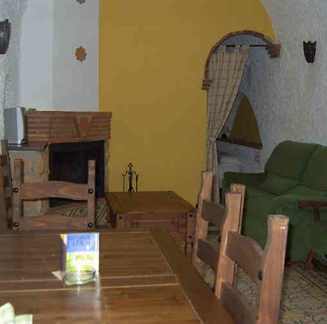 Cueva El Pozo